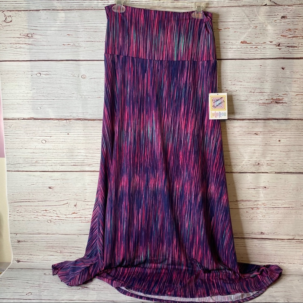 Lularoe New with Tags Max Skirt Medium